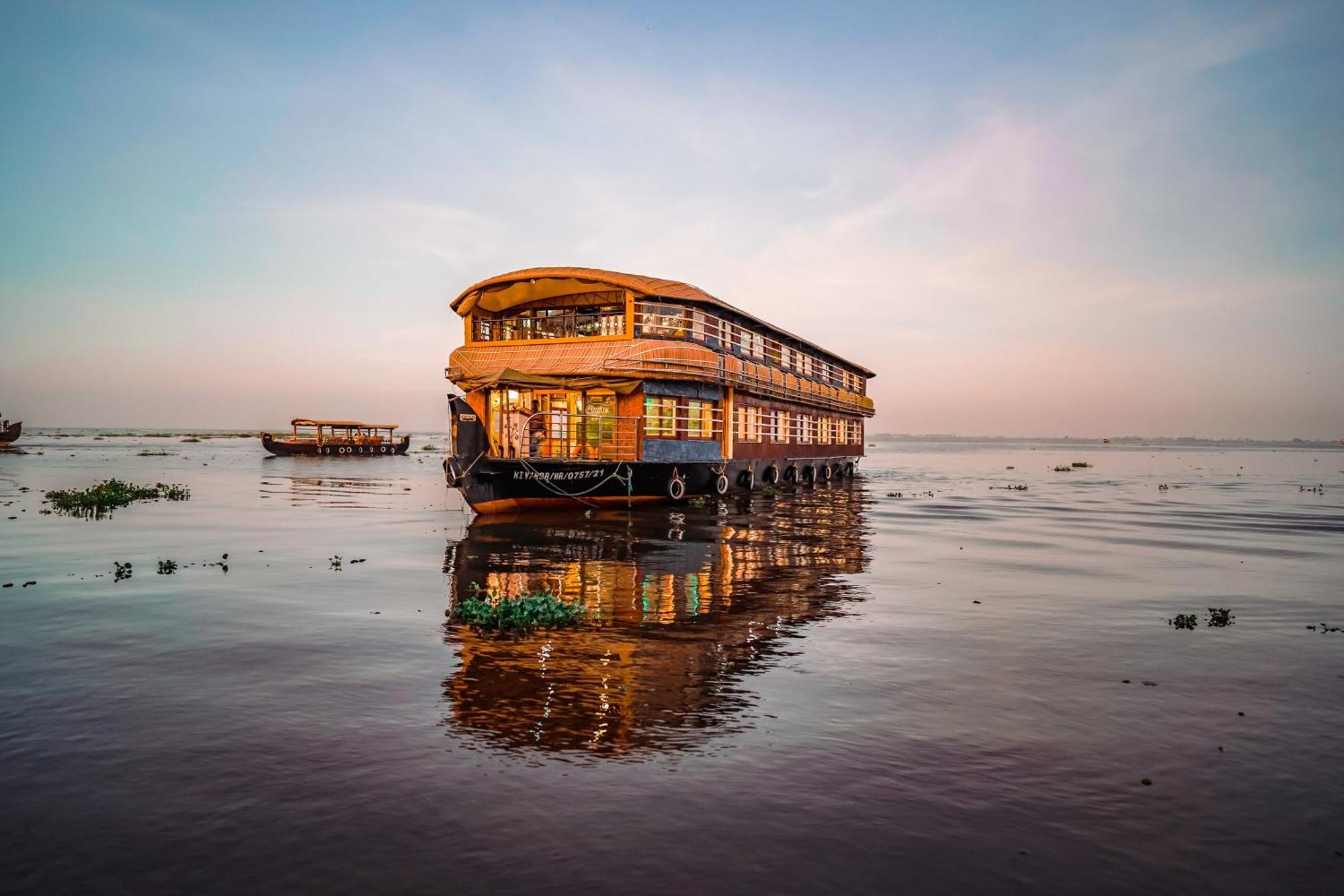 Venice Premium Houseboats Alleppey Alappuzha Esterno foto